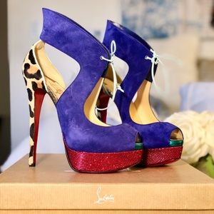 NEW-Christian Louboutin